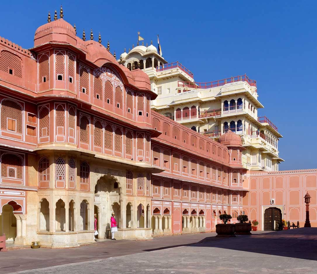 Discover with Guided City Tours