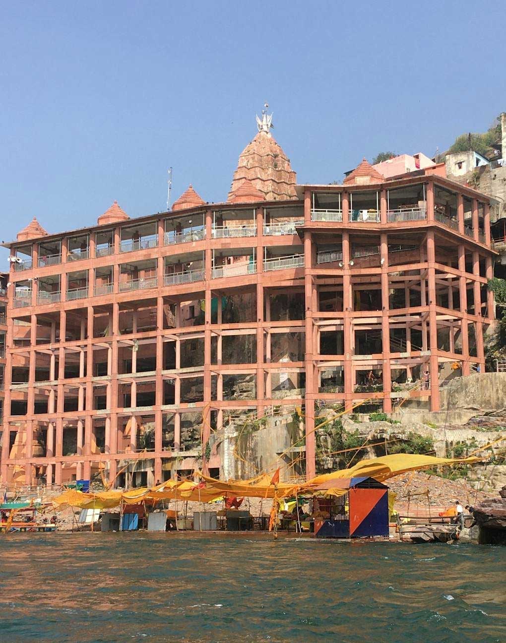Jyotirling Darshan – Indore to Omkareshwar (1N) + Maheshwar (1N) + Mandu (1N) + Ujjain (1N) – 4N/5D